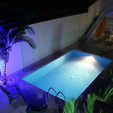 Tuanis Aparthotel Jacó Quarto foto