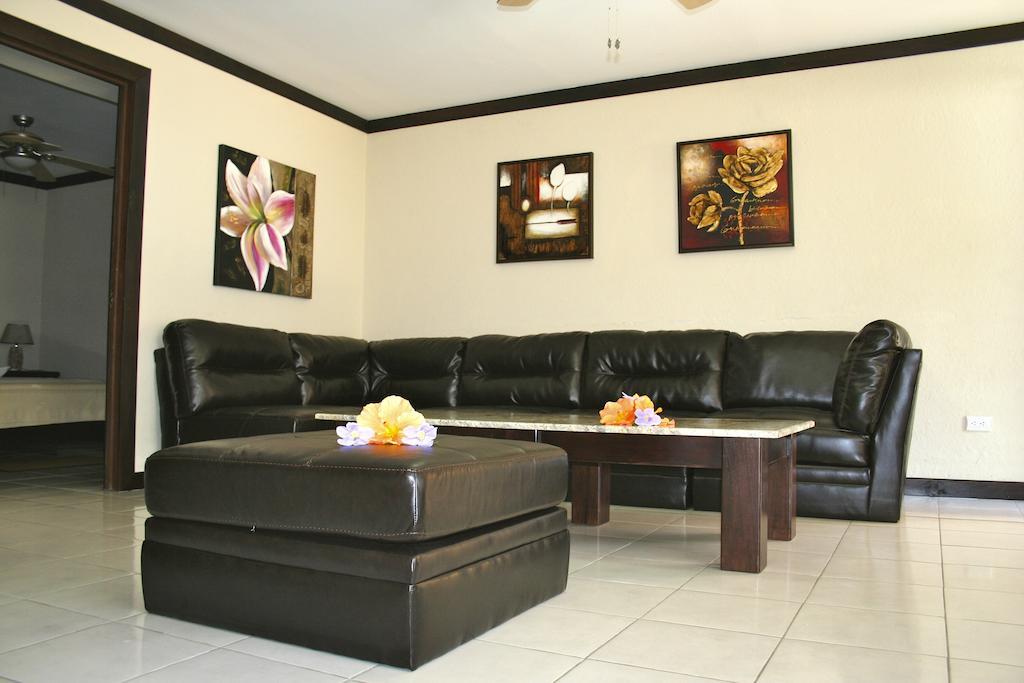 Tuanis Aparthotel Jacó Quarto foto