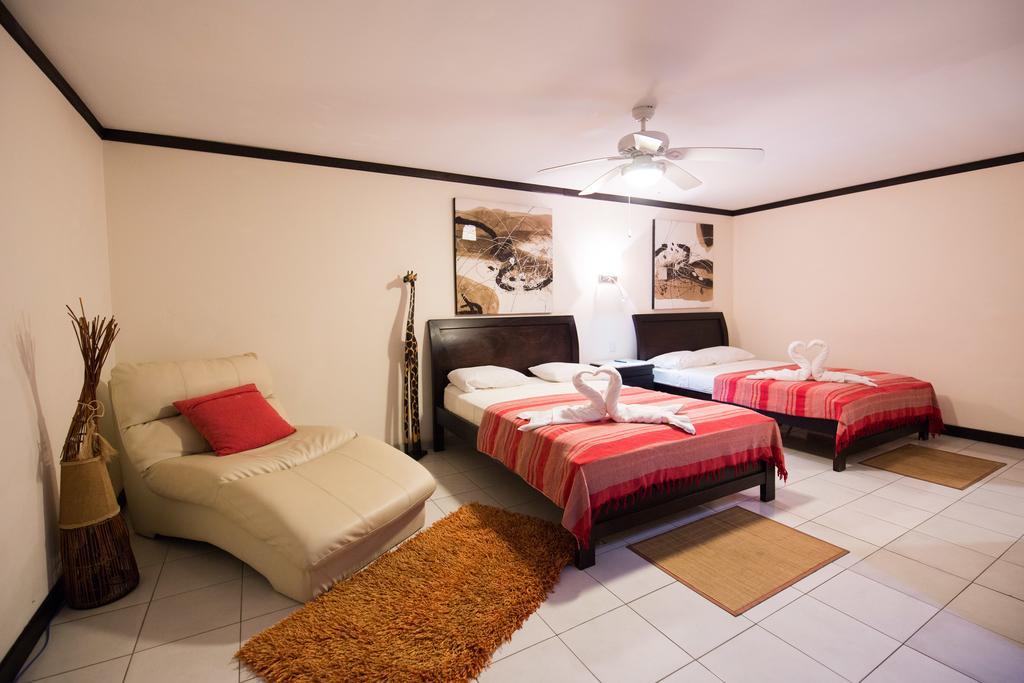 Tuanis Aparthotel Jacó Exterior foto